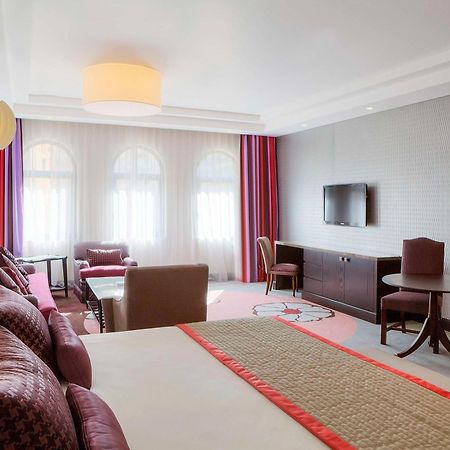 Hotel Sofitel Beirut Le Gabriel Exterior foto